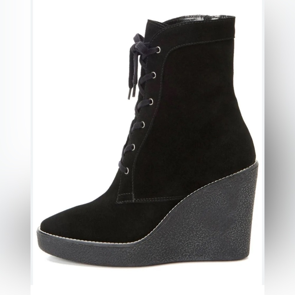 Aquatalia Women's Vianna Suede Weatherproof Black Wedge Bootie Italy Size 7